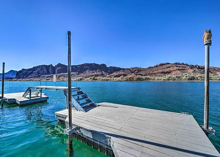 W/ Patio & Direct River Access! Apartment